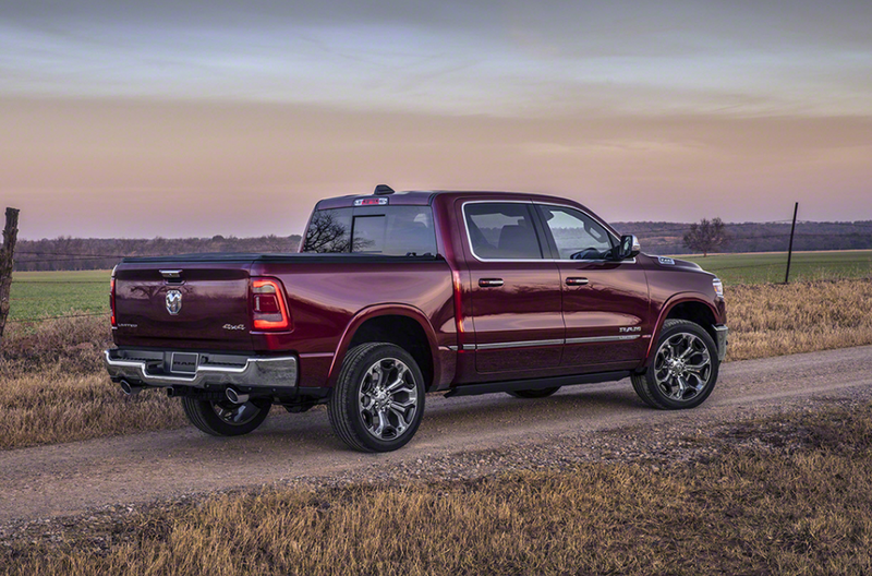 Illustration for article titled The 2019 Ram 1500 Gets Hybrid Tech And An Insane 12-Inch Touchscreen